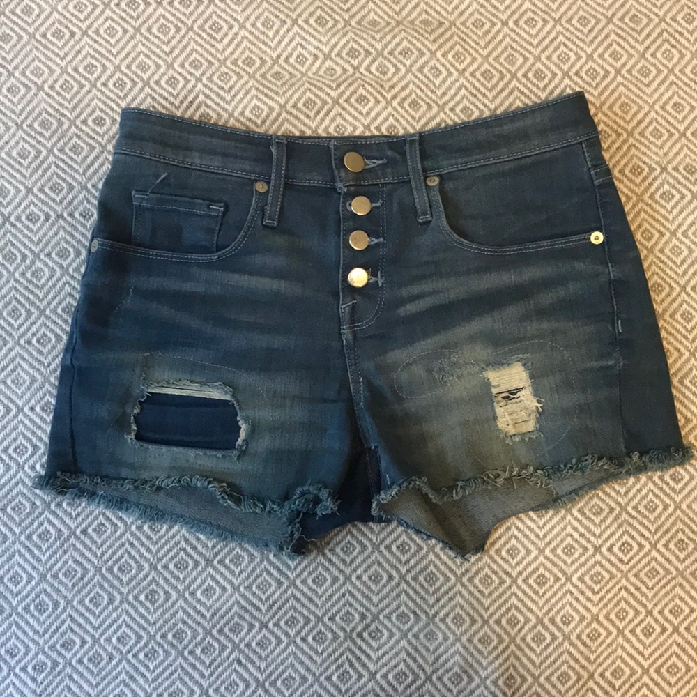 NWOT high-waisted denim shorts